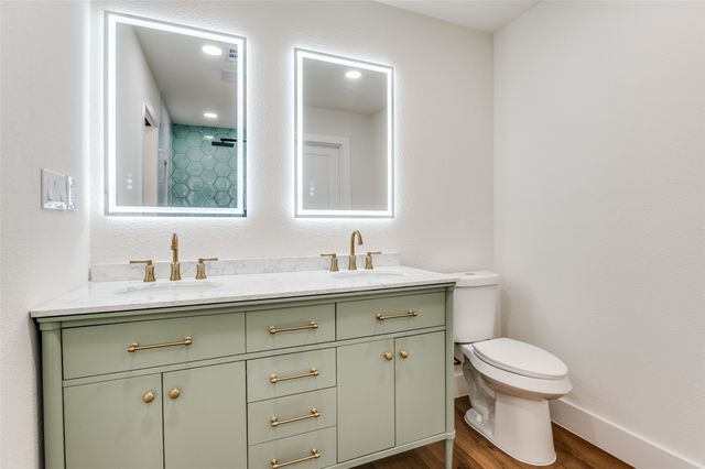 1542 W 5th Street, Irving, TX 75060