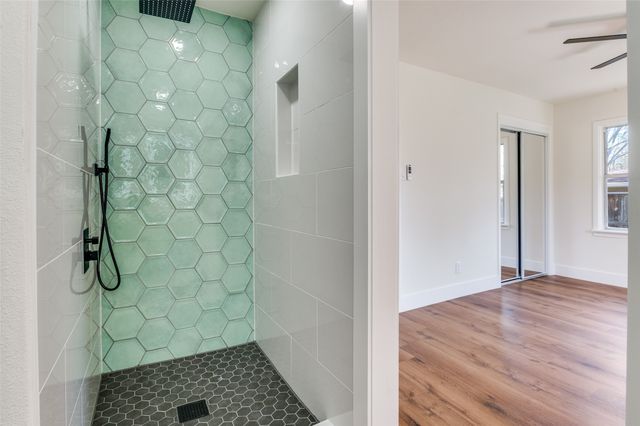 1542 W 5th Street, Irving, TX 75060