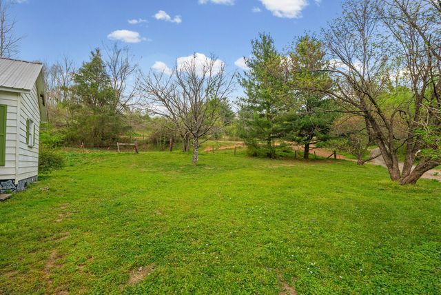 35 Bud Parker Ln, Erin, TN 37061