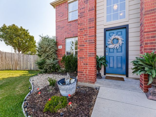 11940 Gold Creek Drive E, Fort Worth, TX 76244
