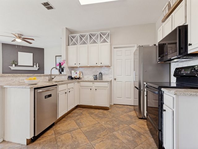 11940 Gold Creek Drive E, Fort Worth, TX 76244