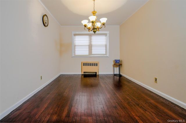 8 Lucille Drive, Syosset, NY 11791