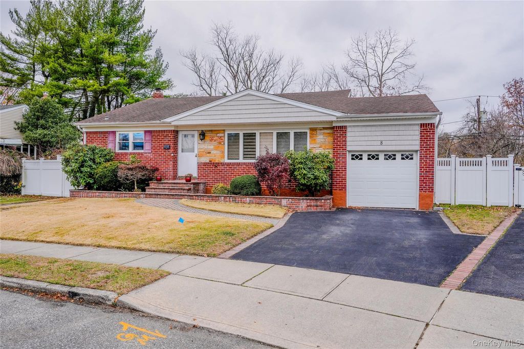 8 Lucille Drive, Syosset, NY 11791