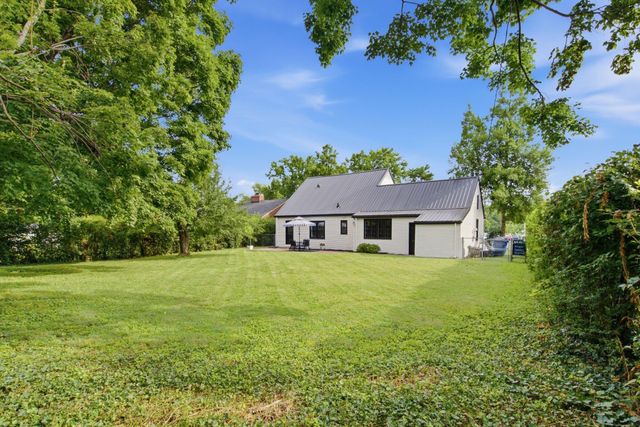 452 Parkway Drive, Lexington, KY 40504