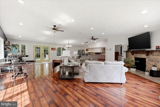 151 SASSAFRAS LN, Clear Brook, VA 22624