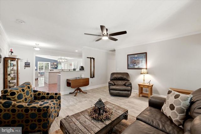 151 SASSAFRAS LN, Clear Brook, VA 22624