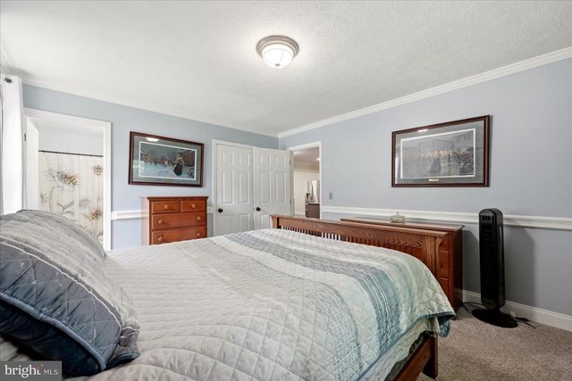 151 SASSAFRAS LN, Clear Brook, VA 22624