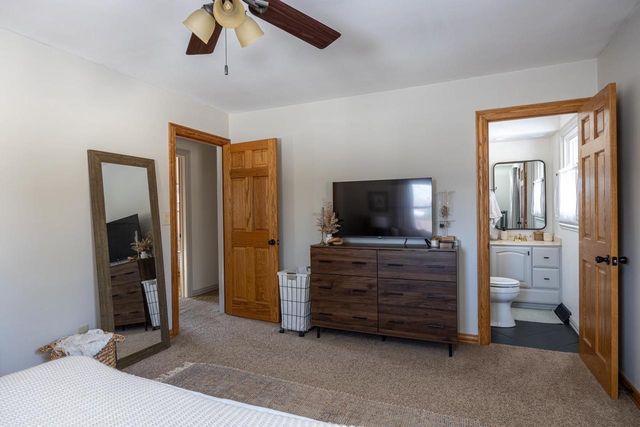 1078 MEADOW LANE, Neenah, WI 54956