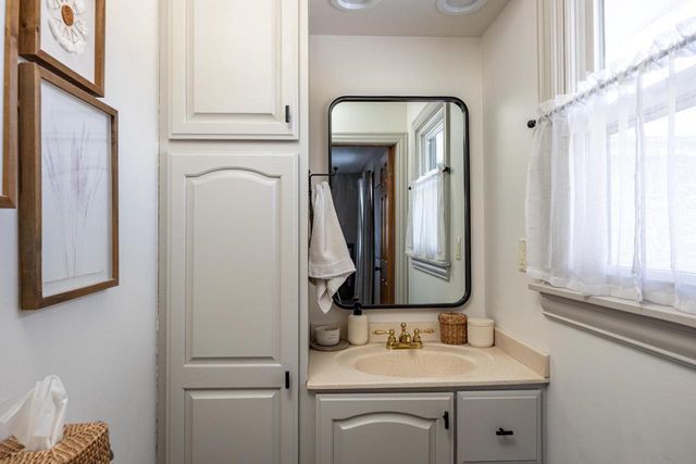 1078 MEADOW LANE, Neenah, WI 54956