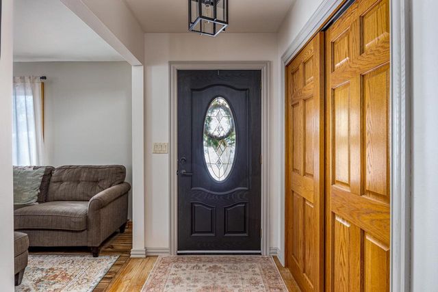 1078 MEADOW LANE, Neenah, WI 54956