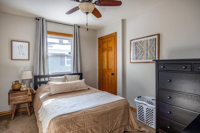 1078 MEADOW LANE, Neenah, WI 54956