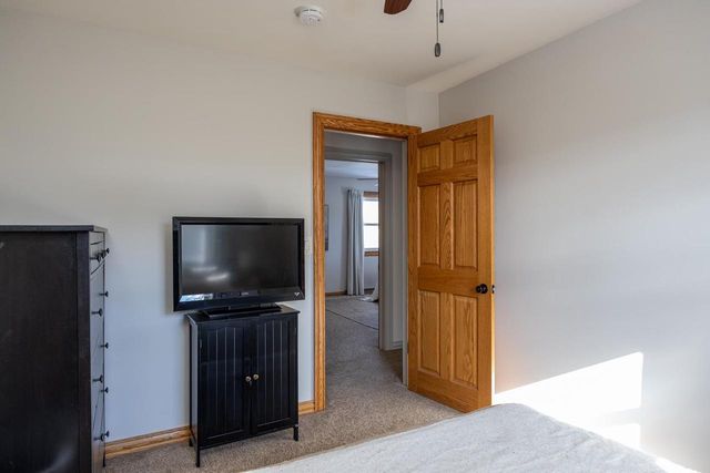 1078 MEADOW LANE, Neenah, WI 54956