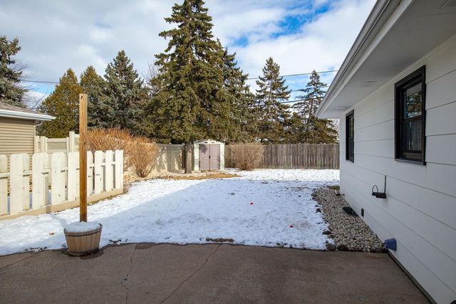 1078 MEADOW LANE, Neenah, WI 54956