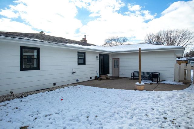 1078 MEADOW LANE, Neenah, WI 54956