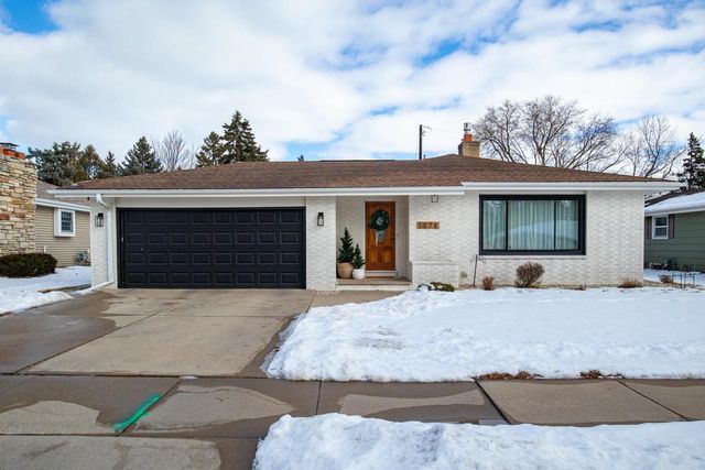 1078 MEADOW LANE, Neenah, WI 54956