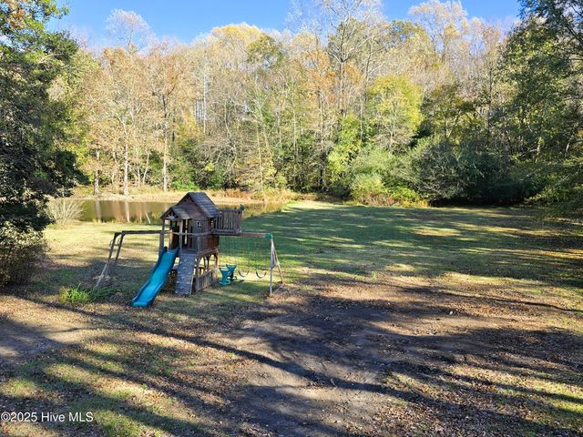 524 Parkwood Lane, Goldsboro, NC 27530