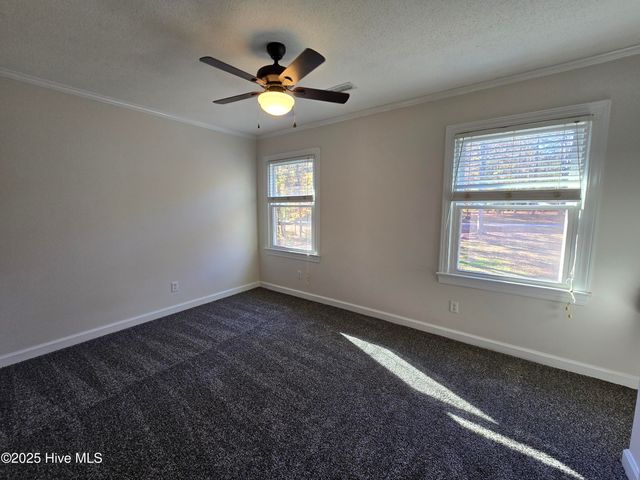 524 Parkwood Lane, Goldsboro, NC 27530