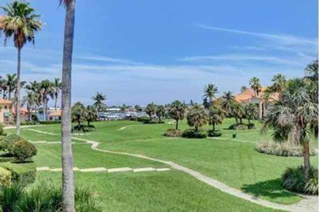 123 Yacht Club Way 207, Hypoluxo, FL 33462