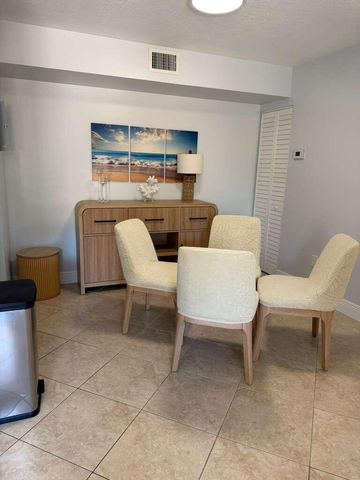 123 Yacht Club Way 207, Hypoluxo, FL 33462
