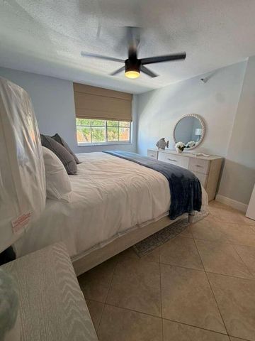 123 Yacht Club Way 207, Hypoluxo, FL 33462