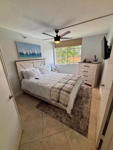 123 Yacht Club Way 207, Hypoluxo, FL 33462