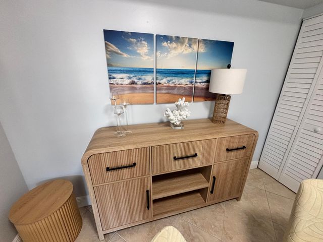 123 Yacht Club Way 207, Hypoluxo, FL 33462