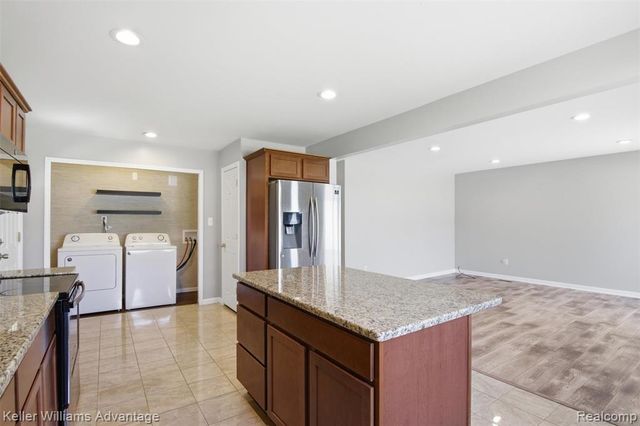7435 Lathers Street, Westland, MI 48185