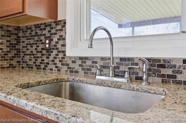 7435 Lathers Street, Westland, MI 48185