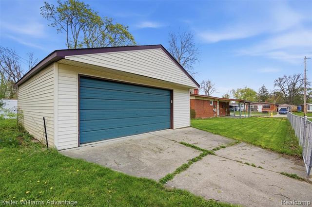 7435 Lathers Street, Westland, MI 48185