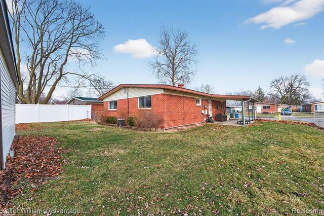 7435 Lathers Street, Westland, MI 48185