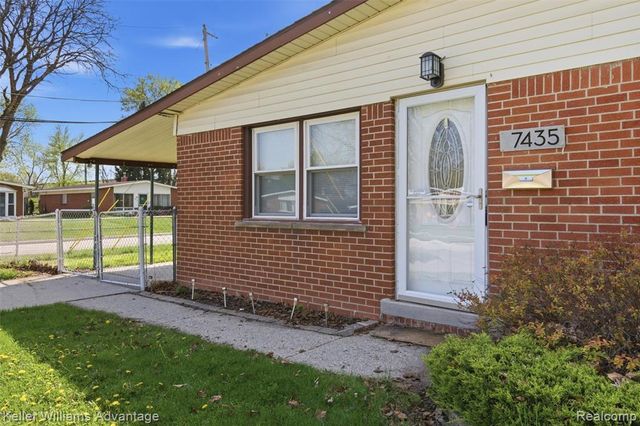 7435 Lathers Street, Westland, MI 48185