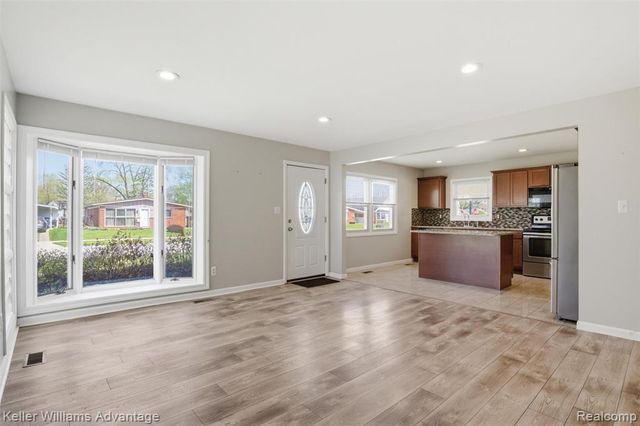 7435 Lathers Street, Westland, MI 48185