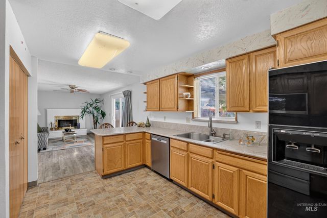 9055 W Highlander Rd, Boise, ID 83709