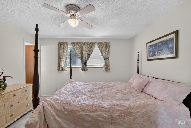 9055 W Highlander Rd, Boise, ID 83709