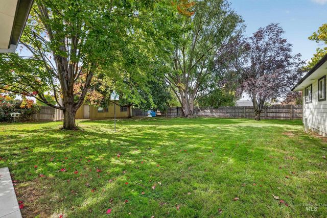 9055 W Highlander Rd, Boise, ID 83709