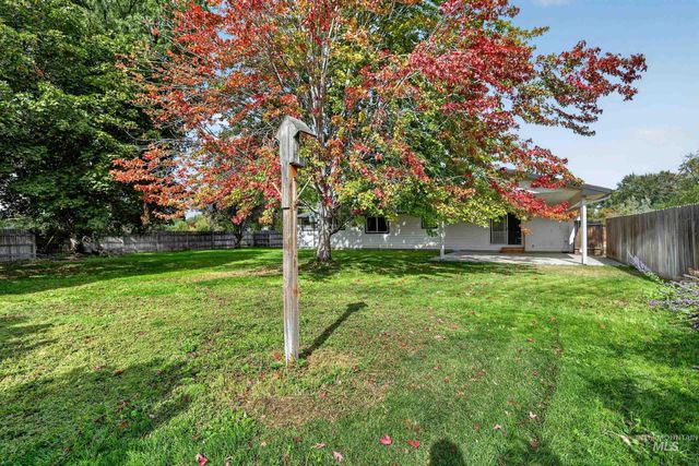 9055 W Highlander Rd, Boise, ID 83709