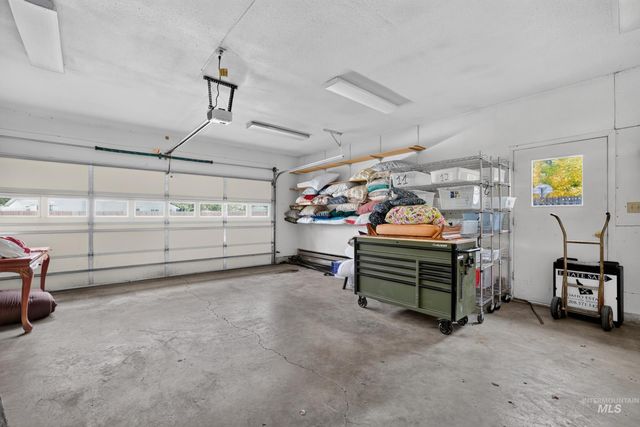 9055 W Highlander Rd, Boise, ID 83709