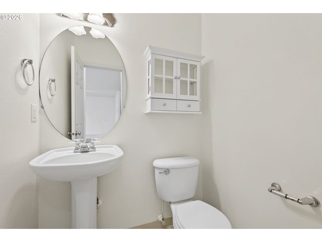 2718 Nw 117TH Cir, Vancouver, WA 98685