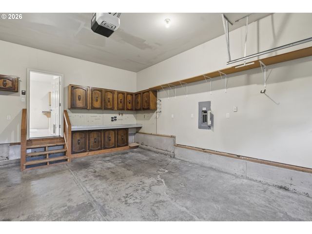 2718 Nw 117TH Cir, Vancouver, WA 98685