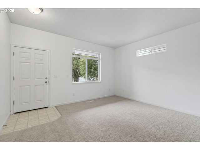 2718 Nw 117TH Cir, Vancouver, WA 98685
