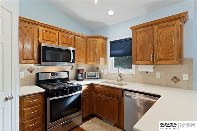 7412 S 174th Street, Omaha, NE 68136
