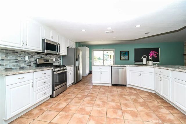 10972 Braceo, Victorville, CA 92392