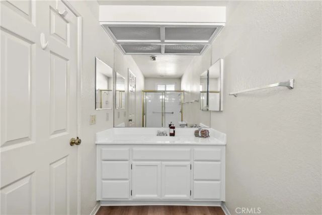 19002 Avenue Of The Oaks, Newhall, CA 91321