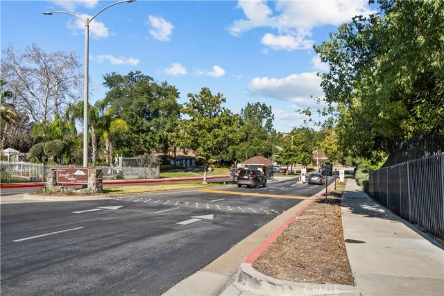 19002 Avenue Of The Oaks, Newhall, CA 91321