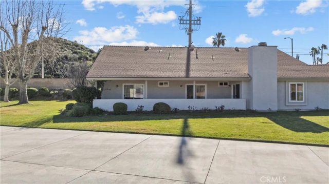 19002 Avenue Of The Oaks, Newhall, CA 91321