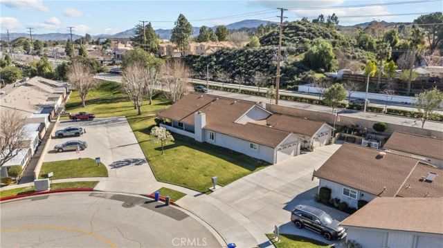 19002 Avenue Of The Oaks, Newhall, CA 91321