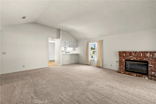 19002 Avenue Of The Oaks, Newhall, CA 91321