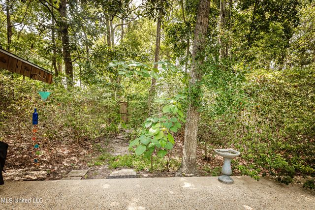 1209 Nelson Drive, Ocean Springs, MS 39564