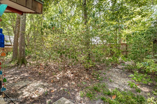 1209 Nelson Drive, Ocean Springs, MS 39564