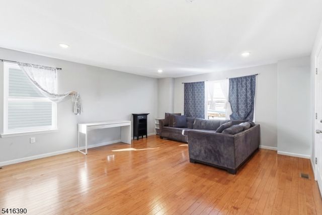 266 2Nd Ave, Newark City, NJ 07107